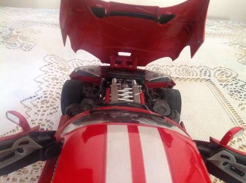 DODGE VIPER GTS COUPÉ 1997 RED WHITE STRIPES 1/18 BURAGO