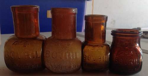 4 BOVRIL BOTTLES  2X 4 OZS 2X2 OZS POSTAGE R 65. WE CAN COMBINE ITEMS.