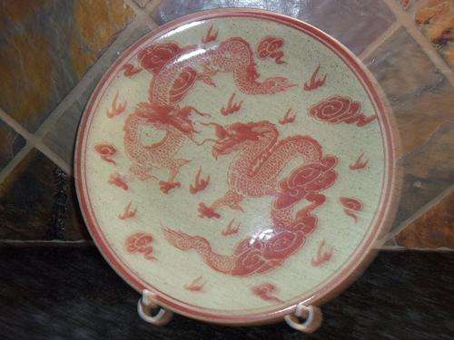 DRAGON DESIGN POTTERY PLATE