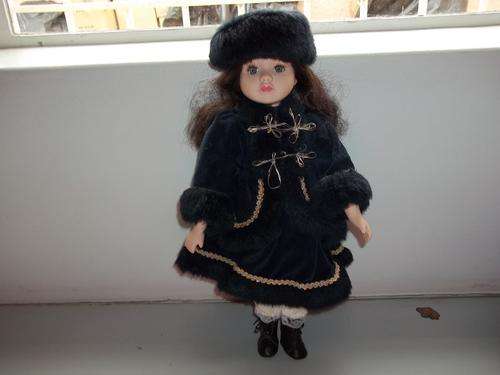 42CM PORCELIAN RUSSIAN DOLL