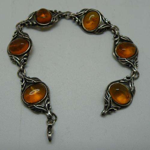 A very nice Vintage silver and amber bracelet