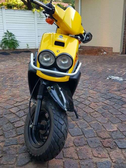 Yamaha BWS 100 - Yellow