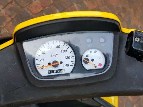 Yamaha BWS 100 - Yellow