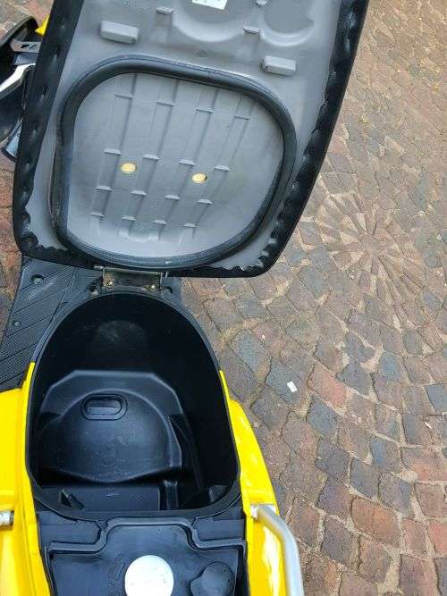 Yamaha BWS 100 - Yellow