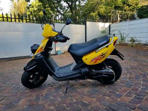 Yamaha BWS 100 - Yellow