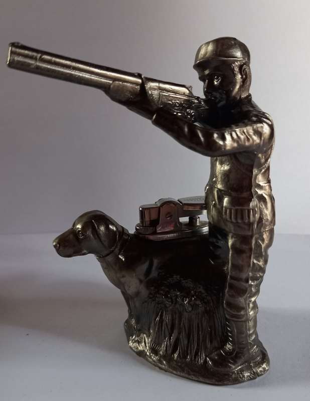 Vintage table lighter