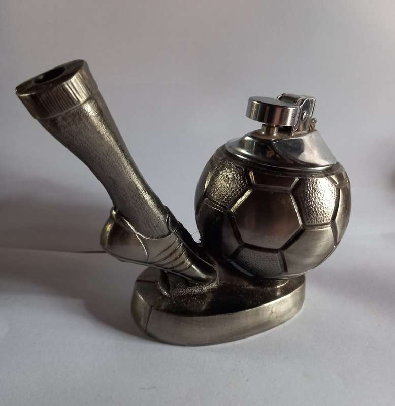 Vintage table lighter