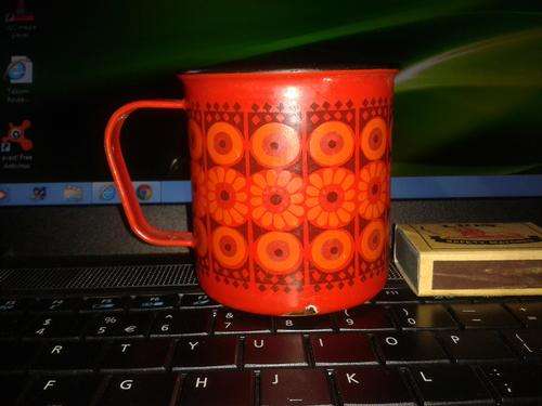 Vintage 1960's Finel Finland Red Daisy Enamel Cup