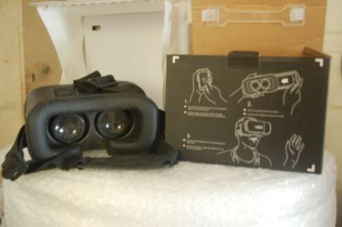 URG VIRTUAL REALITY THOUGH YOUR PHONE