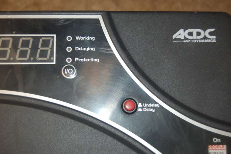 AC-DC DYNAMICS VOLTAGE REGULATOR