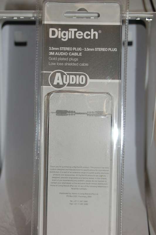 DIGITECH 3.5 MM STEREO AUDIO CABLE WITH 3.5 MM PLUG 3 MT LENGTH (2 IN A PACK)