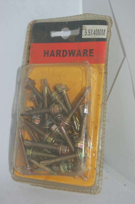 5.5MM BY 40MM BOLT HEAD ZINC PLATED SCREWS PACK APPROX 30 SCREWS