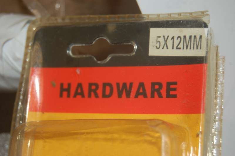 STEEL ROUND HEAD WOOD SCREWS 5MM BY 12MM (40 PER PACK)