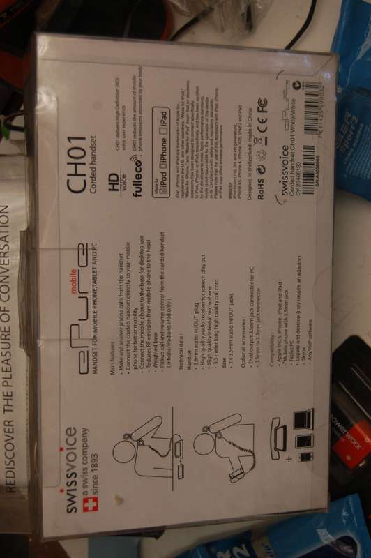 SWISS MADE SOPHOISTICATED HANDSET FOR IPAD IPHONE AND PC WITH CRADLE FOR THE HANDSET
