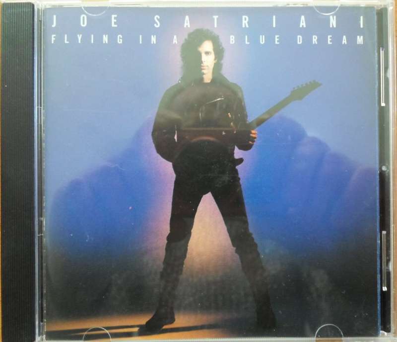 Joe Satriani - Flying in a Blue Dream