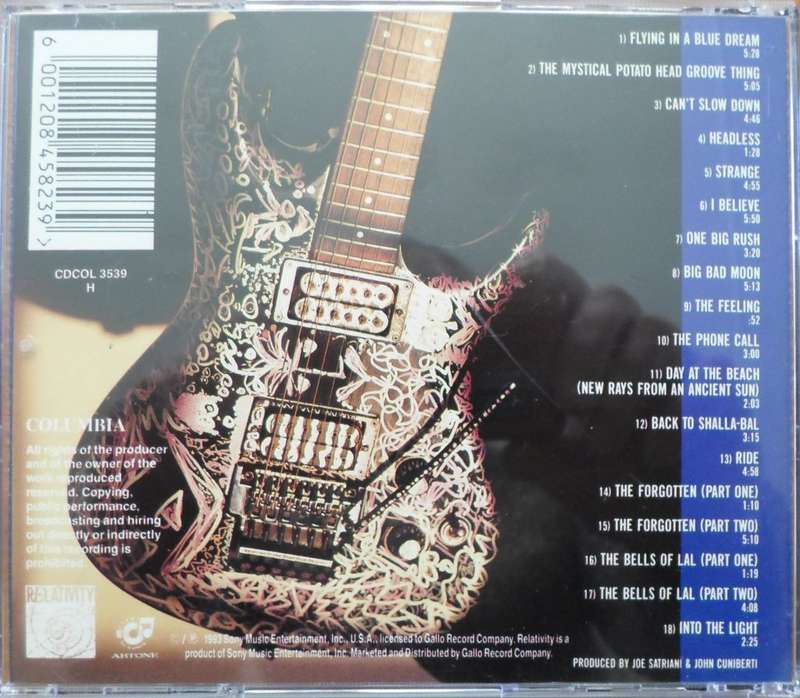 Joe Satriani - Flying in a Blue Dream