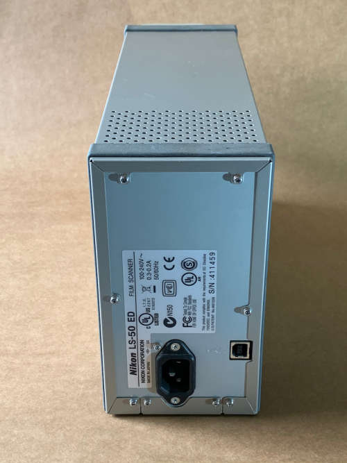 Nikon Coolscan V ED - 4000dpi 35mm Film Scanner (TESTED + WORKS) (PLEASE READ)