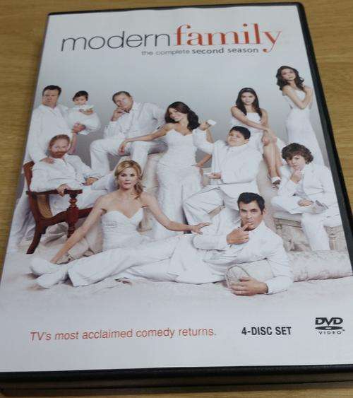 Modern Family - Complete Season 2