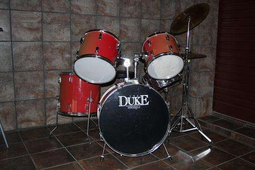 Dixon Duke Drumset