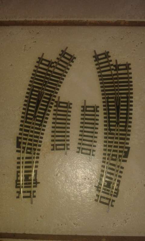 Hornby Left and right hand curved points