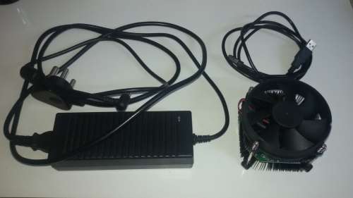 R-Box 32GH/s ASIC Bitcoin miner including 12V 10A power supply and USB cable