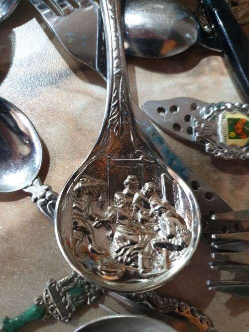 collection of spoons gold plated 24 carat etc - vintage read