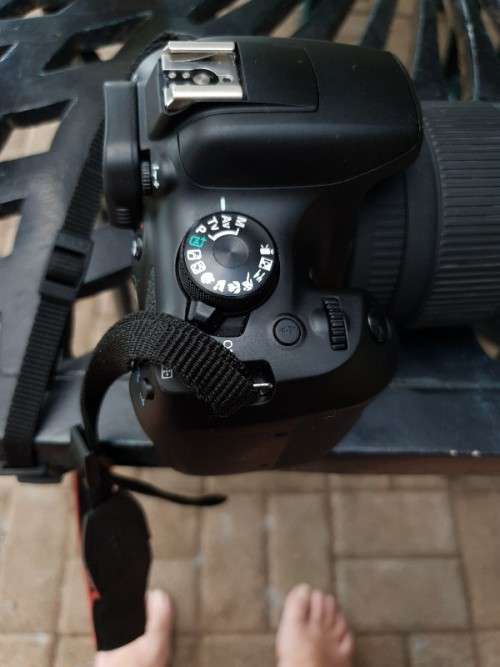 Very good condition rarely used canon 1300D with 18-55 mm lens, canon bag WIFI and more
