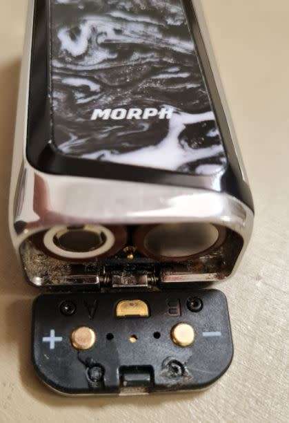 smok morph 219 kit  2 batteries  orginal box