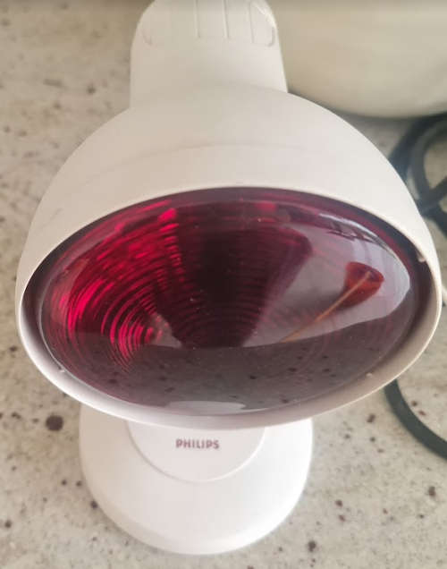 Infrared Phillips light for sore muscles etc