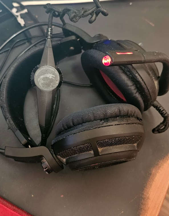 MSI Redragon headphones with microphone usb gaming headset