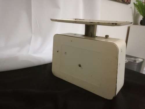 Vintage TOWER scale
