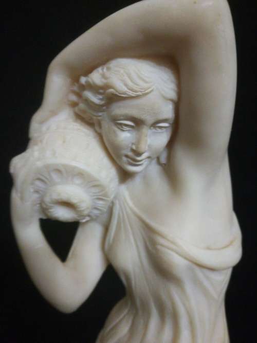BEAUTIFUL 40cm TALL, HIGHLY DETAILED FIGURINE. View pics