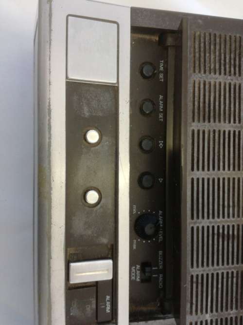 VINTAGE PHILIPS 490 ELECTRONIC CLOCKRADIO. 100% working!