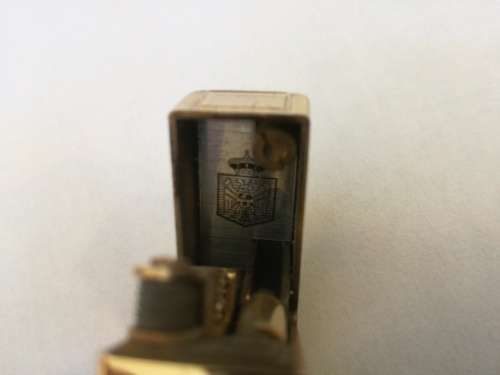 VINTAGE DETAILED MANDARIN LIGHTER WITH QUARTZ CLOCK.