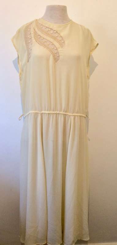 *** april end of summer sale ***  CAVIAR BEIGE DRESS - SIZE 18/102
