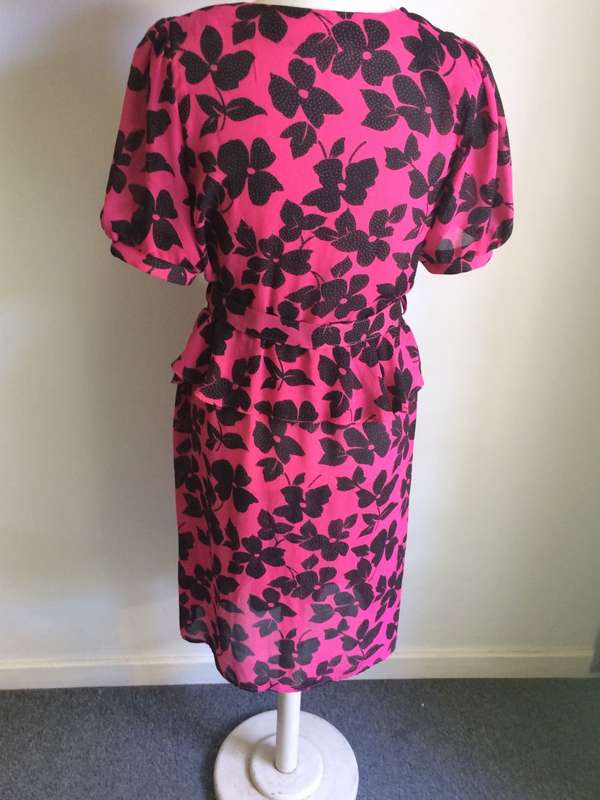 ##SALE##VINTAGE PINK AND BLACK FLOWERED PEPLUM DRESS  - SIZE 11 BUST 92 CM