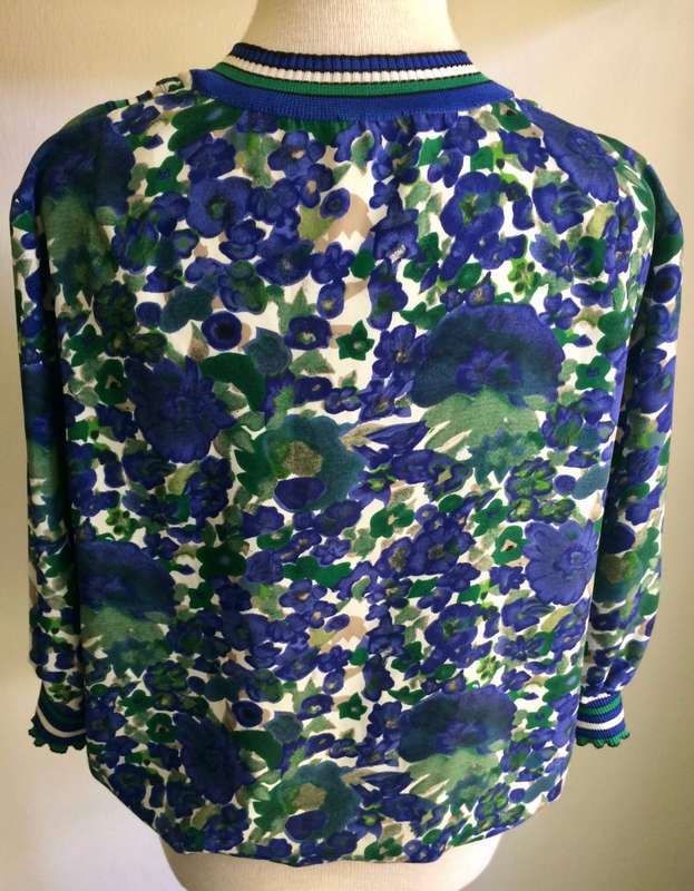 ##SALE## VINTAGE SUMMER BLOUSE VNECK TOP RUTH REED   - SIZE 12  94 CM BUST