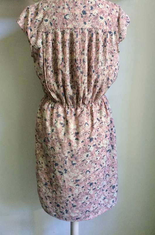 POETRY FLOWER DRESS  - SIZE 10 ( BIG FIT)