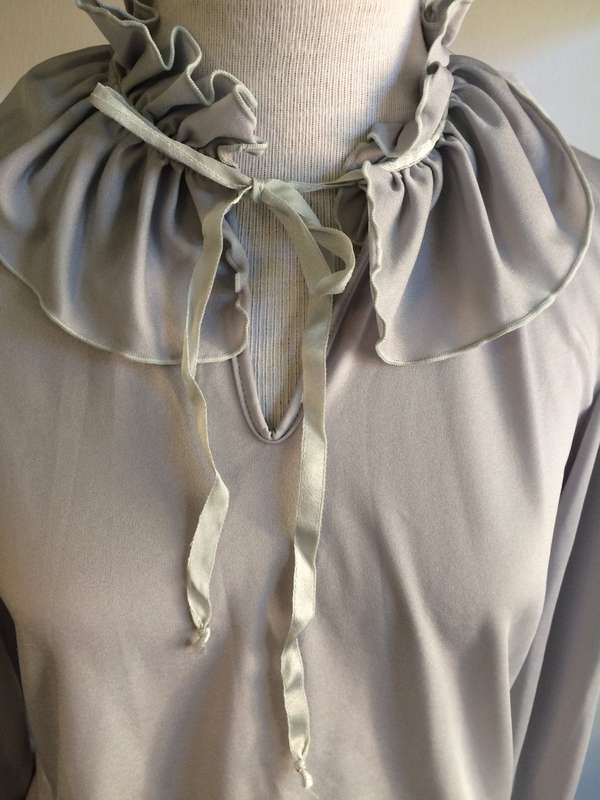 VINTAGE GREY SHIRT - FANCY FRILLY COLLAR SIZE 14 BUST 97 CM