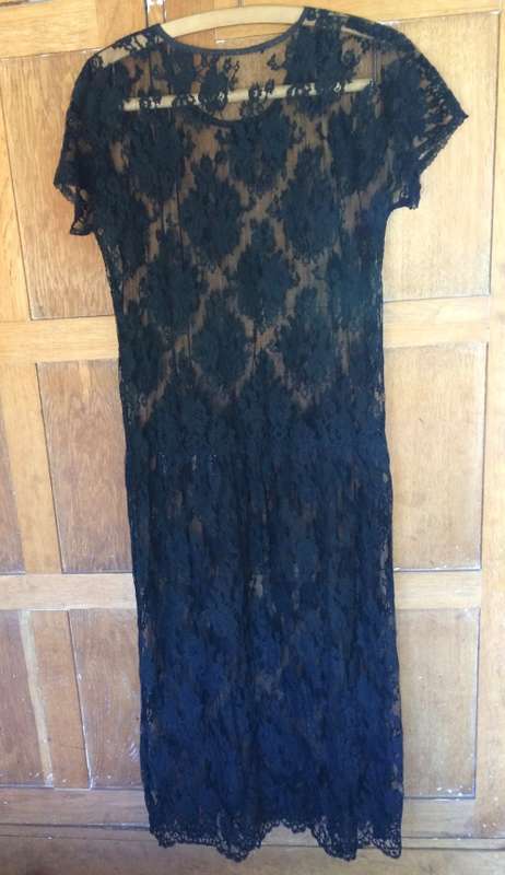 VINTAGE LACE DRESS BLACK - SIZE 14/16