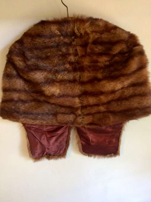 VINTAGE ASTOR FUR CO JOHANNESBURG - REAL FUR STOLE