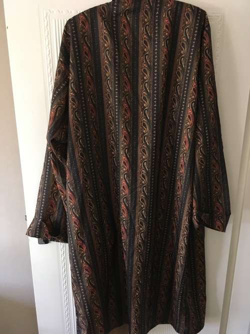 VINTAGE  ROBE 3 - KIMONO INSPIRED LOOK - MAROON NAVY PAISLEY