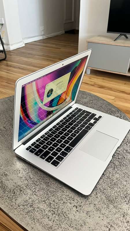 Macbook Air (13-Inch, Early 2014)