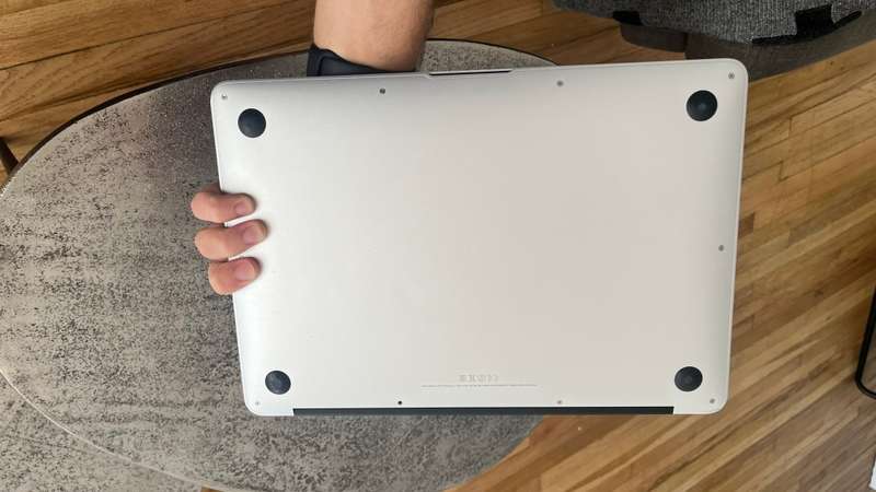 Macbook Air (13-Inch, Early 2014)