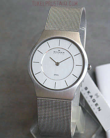 Classy & Elegant Skagen of Denmark watch***
