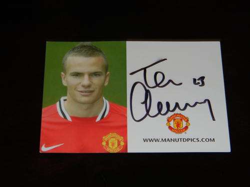 Hand signed Tom Cleverly Rare Man united official pic.