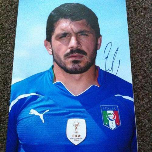 rare hand signed Gennaro Gutuso Italy/Ac Milan( Larger than A4 )