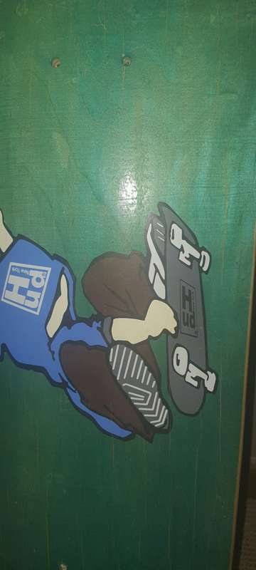 2x HUd skateboard decks.