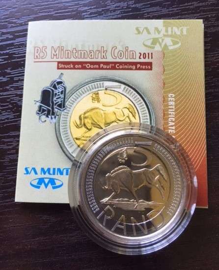 2011 R5 Coin World Mintmark with cetificate of authenticity