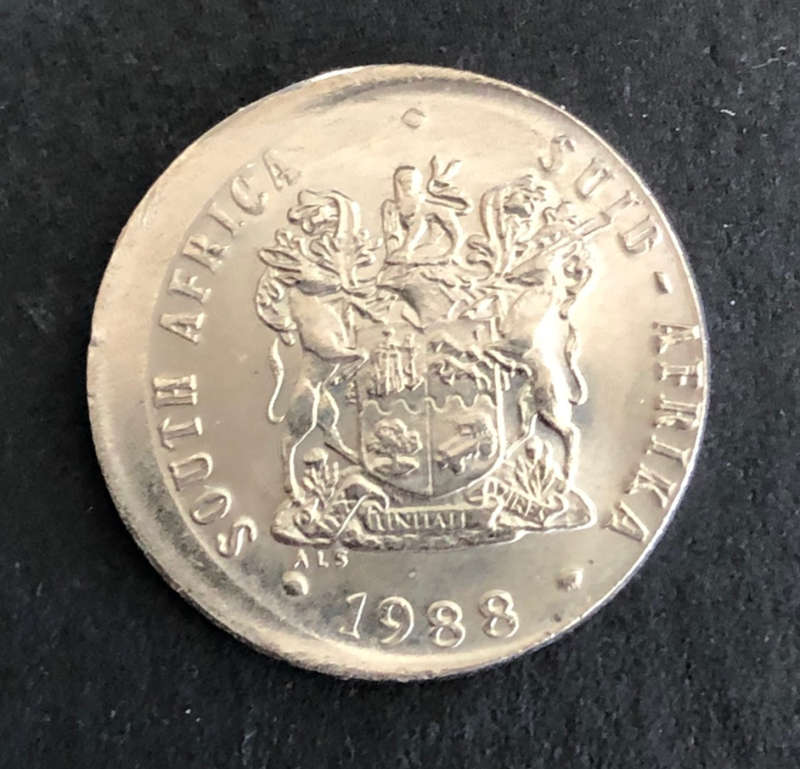 MAJOR MINT ERROR - 10c COIN STRUCK OFF-CENTRE!